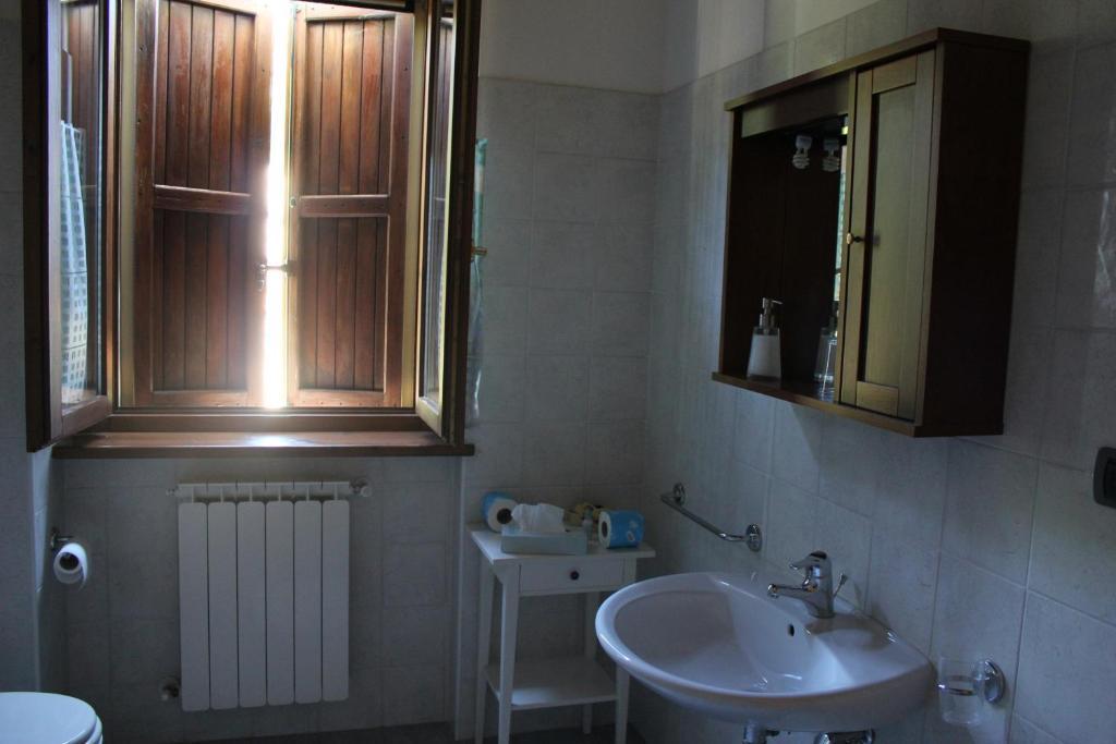 Agriturismo La Valle Del Vento Урбіно Номер фото